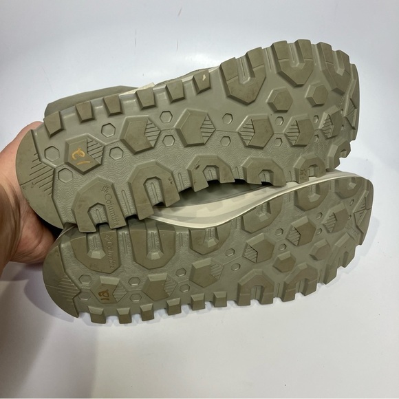 Columbia snow trot mid snow boots insulated puffer boots size 10 - Picture 7 of 8